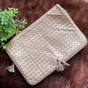 Botegga Veneta leather clutch